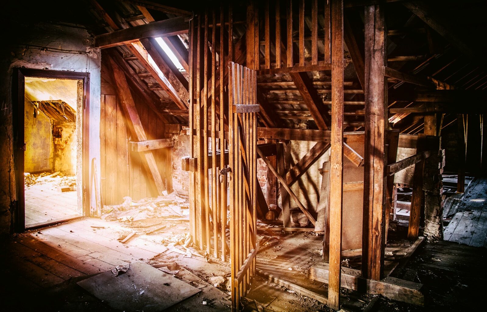 brown wooden house during daytime